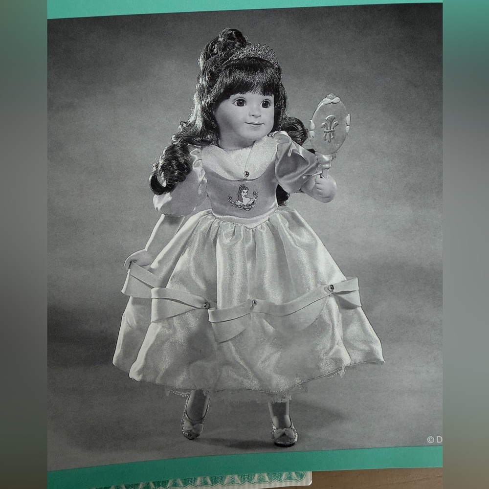 New vintage The Ashton Drake galleries “Belle” with Mirror